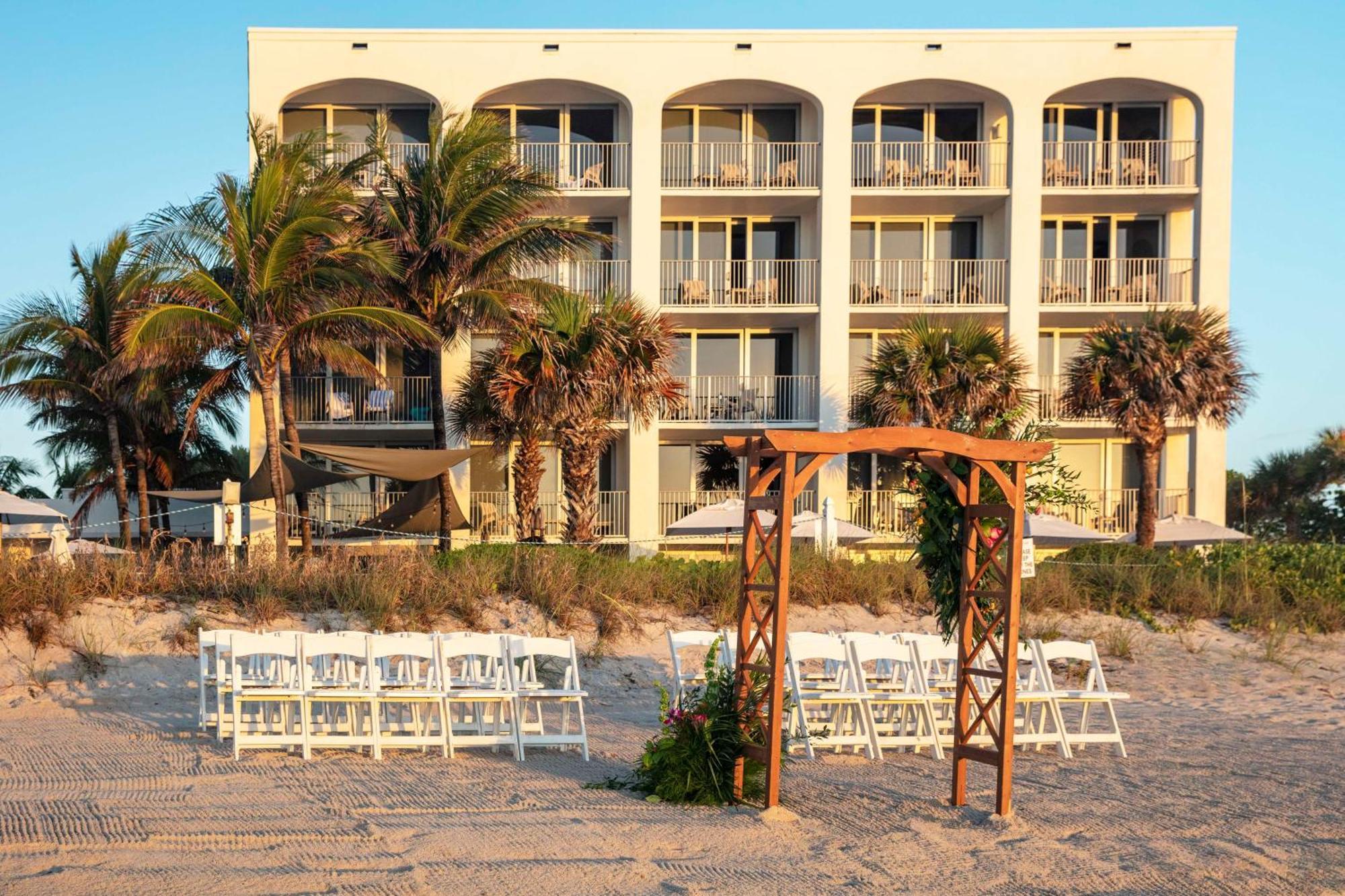 Costa D'Este Beach Resort & Spa Vero Beach Extérieur photo